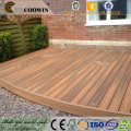 Decking del wpc capsulado de la coextrusión del polímero durable, decking coextruido, decking compuesto plástico extruido